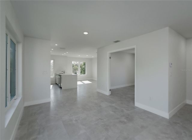 310 HIBISCUS STREET B, Tarpon Springs, FL 34689