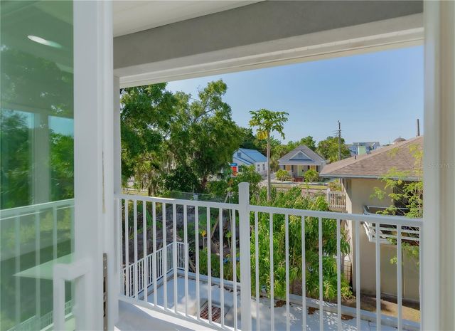 310 HIBISCUS STREET B, Tarpon Springs, FL 34689