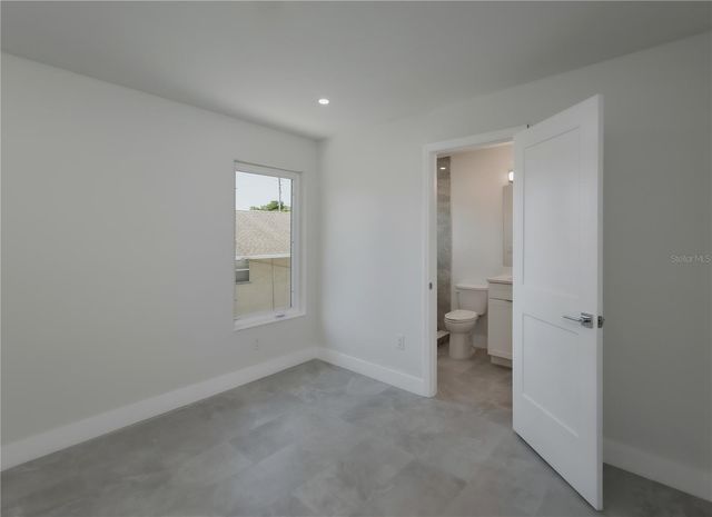 310 HIBISCUS STREET B, Tarpon Springs, FL 34689