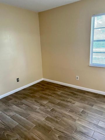 8407 N 10TH STREET A, Tampa, FL 33604