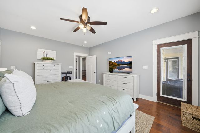 100 Cindy Cir, Tullahoma, TN 37388