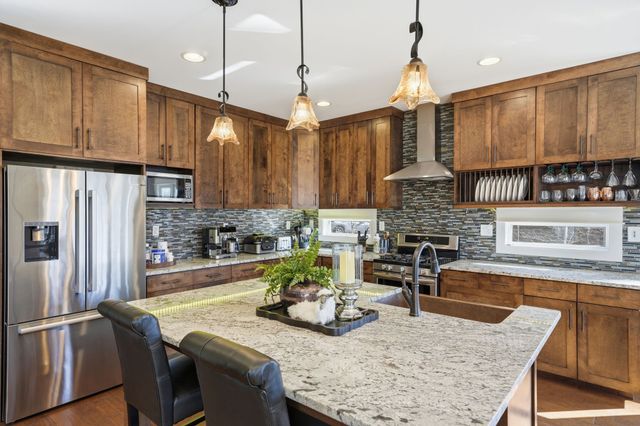 100 Cindy Cir, Tullahoma, TN 37388