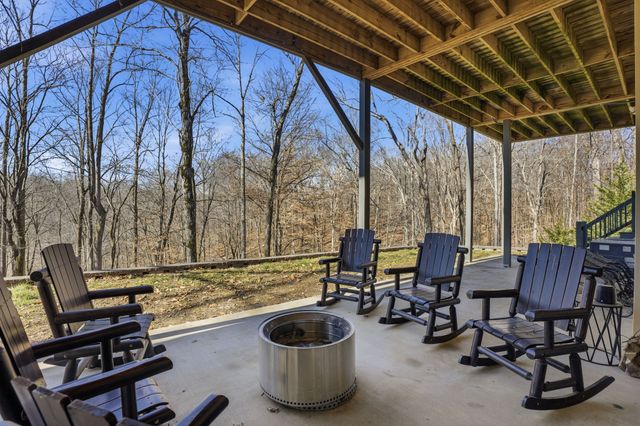 100 Cindy Cir, Tullahoma, TN 37388