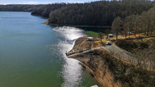 100 Cindy Cir, Tullahoma, TN 37388