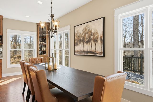 100 Cindy Cir, Tullahoma, TN 37388