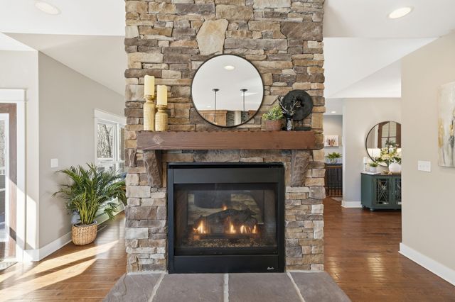 100 Cindy Cir, Tullahoma, TN 37388