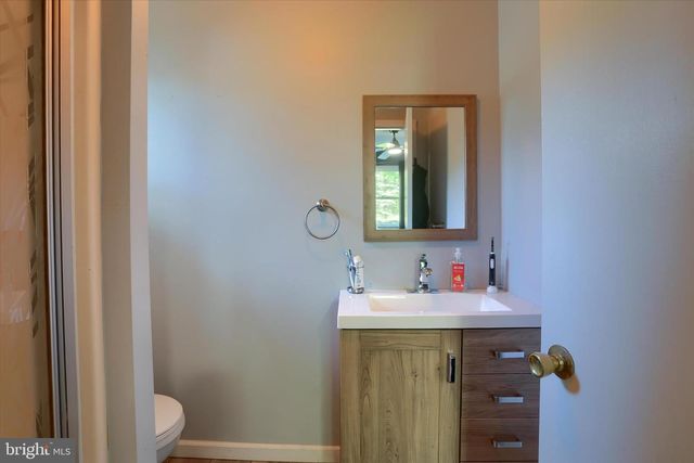 104 CLARKTON CT, Lemoyne, PA 17043