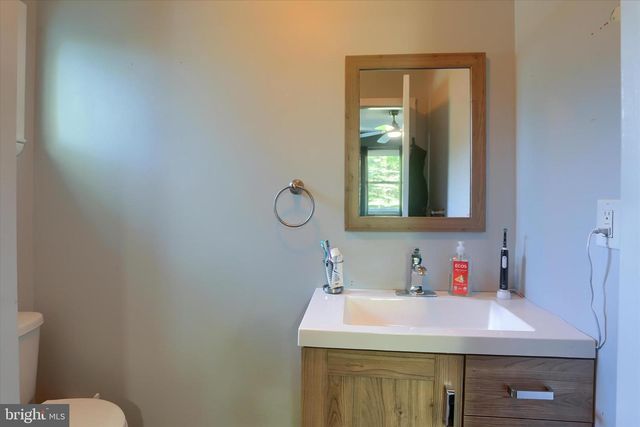 104 CLARKTON CT, Lemoyne, PA 17043