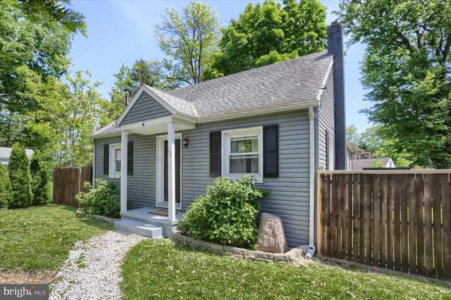 104 CLARKTON CT, Lemoyne, PA 17043