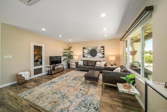 3743 Hickory Way, Oceanside, CA 92057