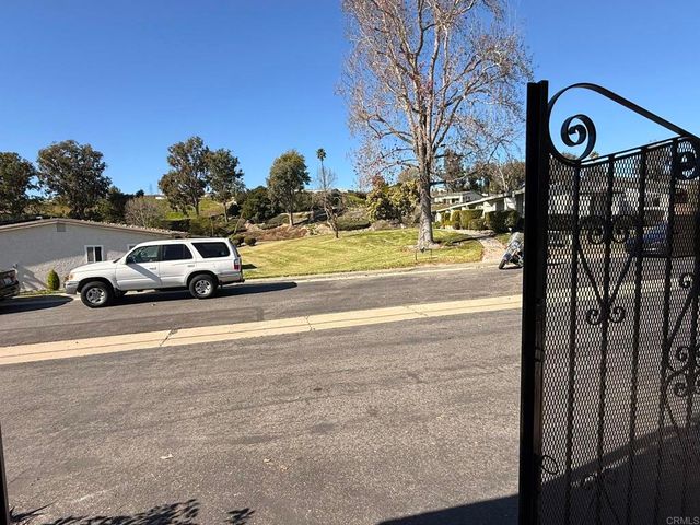 3743 Hickory Way, Oceanside, CA 92057