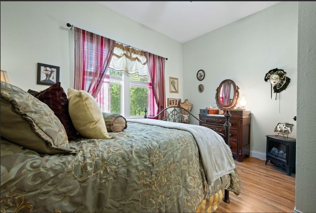 809 SW 5th Avenue, Mineral Wells, TX 76067