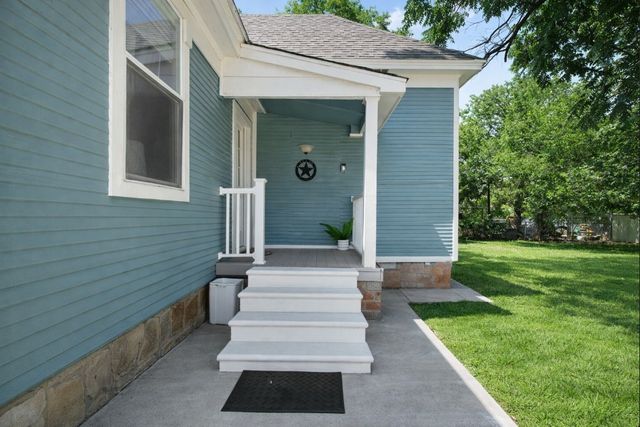 809 SW 5th Avenue, Mineral Wells, TX 76067