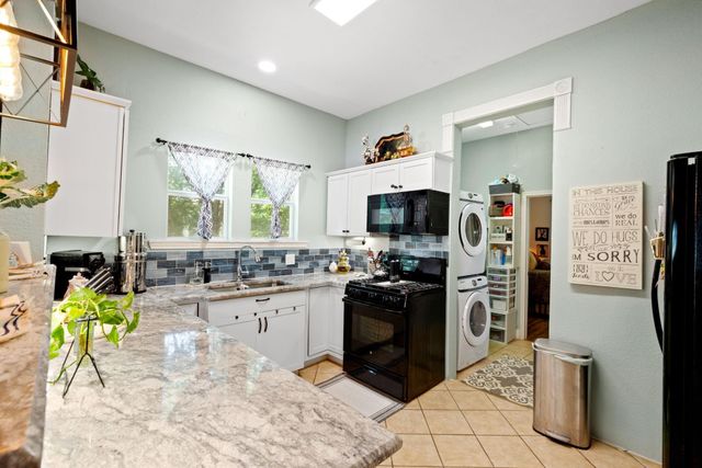 809 SW 5th Avenue, Mineral Wells, TX 76067