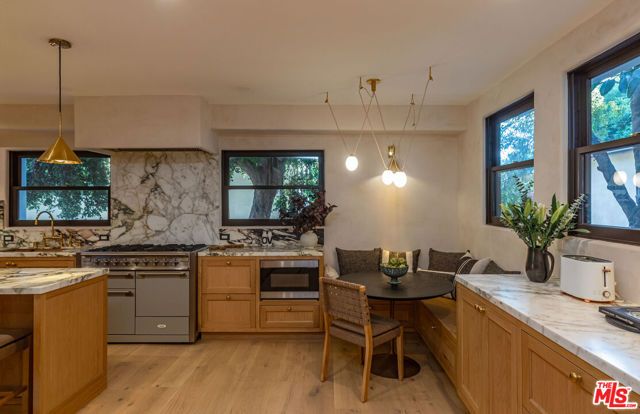 1851 Outpost Drive, Los Angeles, CA 90068