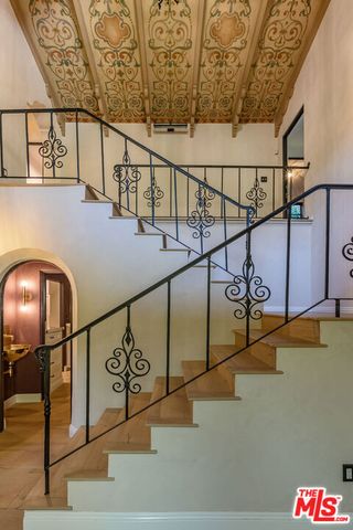 1851 Outpost Drive, Los Angeles, CA 90068