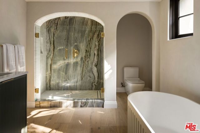 1851 Outpost Drive, Los Angeles, CA 90068