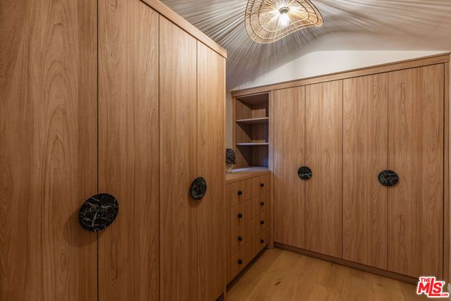 1851 Outpost Drive, Los Angeles, CA 90068