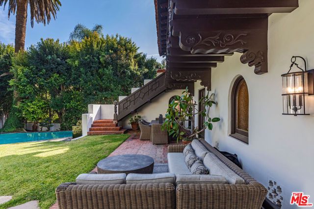 1851 Outpost Drive, Los Angeles, CA 90068