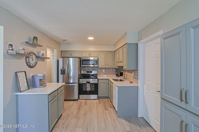 1014 WALNUT Street, Green Cove Springs, FL 32043