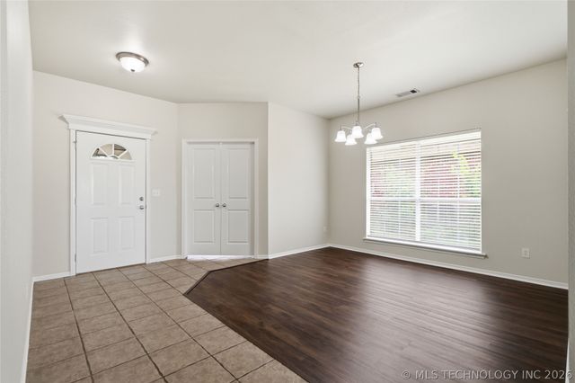 10400 N 114th East Avenue, Owasso, OK 74055