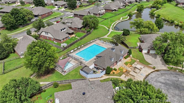 10400 N 114th East Avenue, Owasso, OK 74055