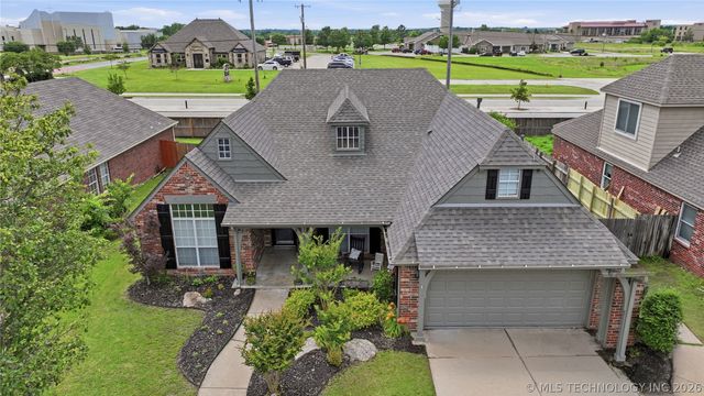 10400 N 114th East Avenue, Owasso, OK 74055