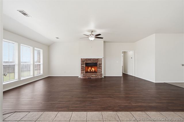 10400 N 114th East Avenue, Owasso, OK 74055
