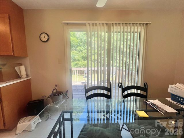 1213 Coventry Place NW, Conover, NC 28613
