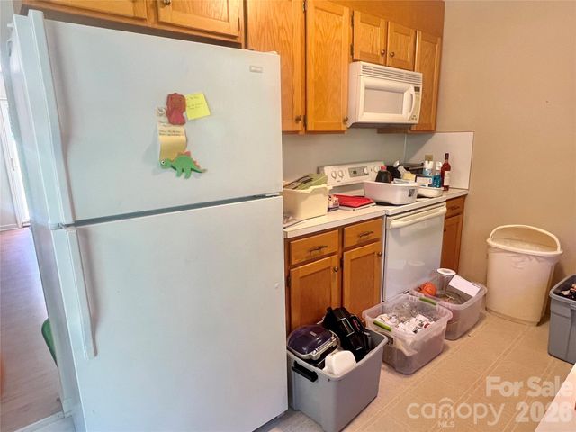 1213 Coventry Place NW, Conover, NC 28613