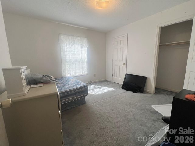 1213 Coventry Place NW, Conover, NC 28613