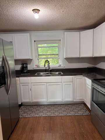 511 Mohawk Trail, Rossville, GA 30741