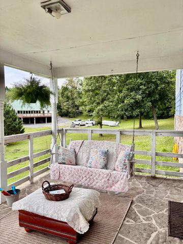511 Mohawk Trail, Rossville, GA 30741