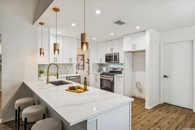 1430 Synandra, San Antonio, TX 78232