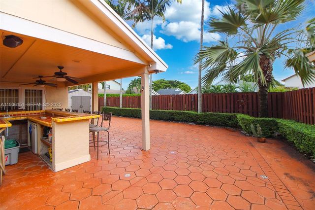 4235 SW 148th Pl, Miami, FL 33185