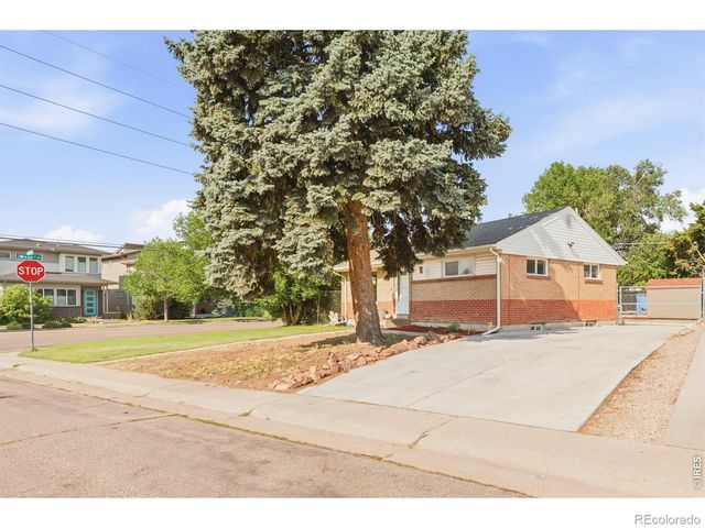 6801 Alan Drive, Denver, CO 80221