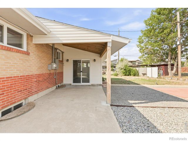 6801 Alan Drive, Denver, CO 80221