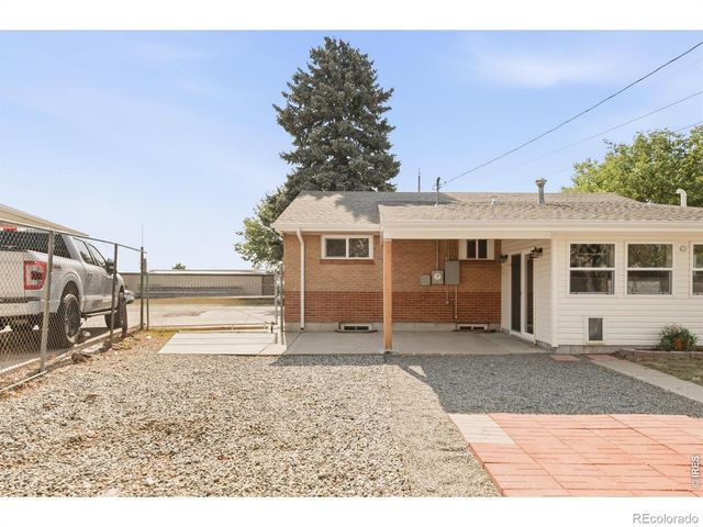 6801 Alan Drive, Denver, CO 80221