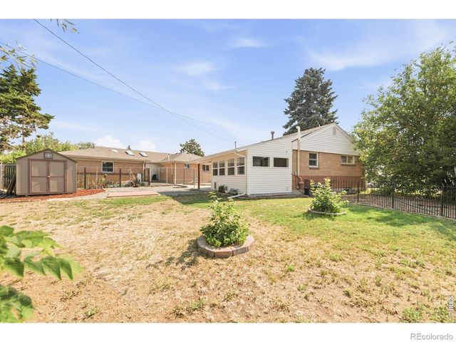 6801 Alan Drive, Denver, CO 80221