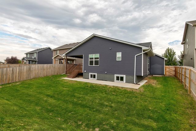 2320 SE Maxwell Drive, Waukee, IA 50263