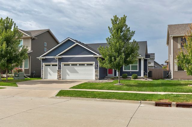 2320 SE Maxwell Drive, Waukee, IA 50263