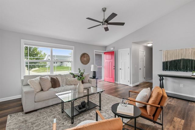 2320 SE Maxwell Drive, Waukee, IA 50263