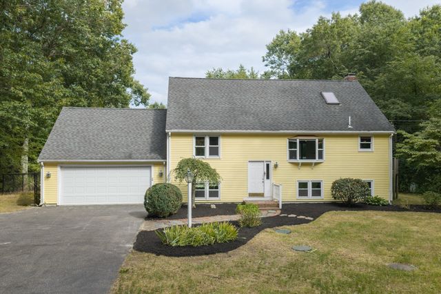 15 N Precinct St, Lakeville, MA 02347