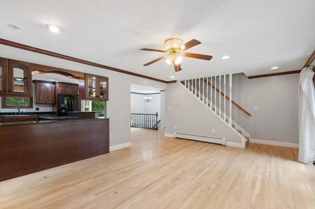 15 N Precinct St, Lakeville, MA 02347