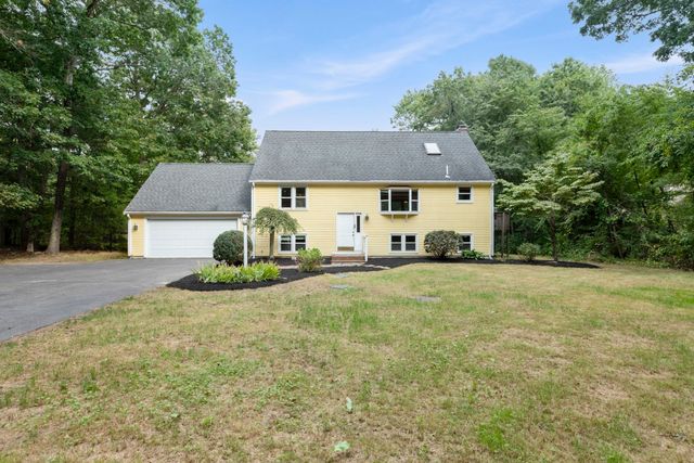 15 N Precinct St, Lakeville, MA 02347