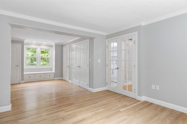 15 N Precinct St, Lakeville, MA 02347