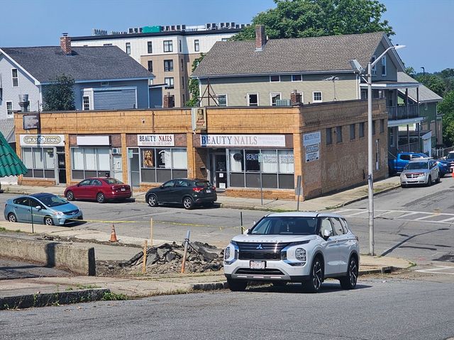 820 North Main Street, Fall River, MA 02720