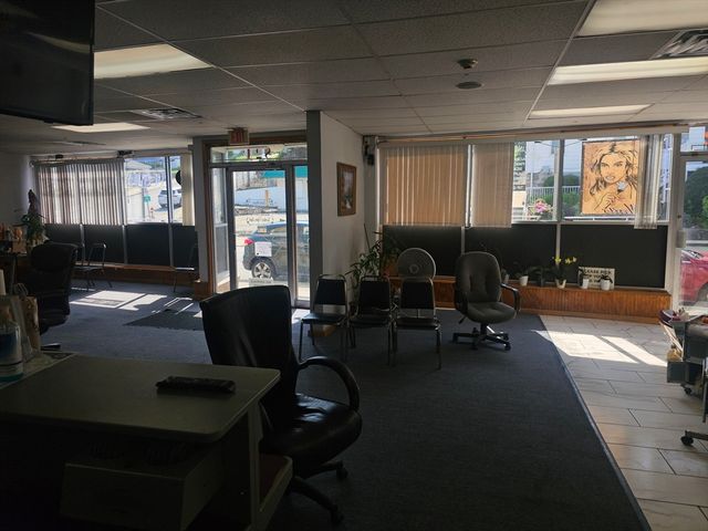 820 North Main Street, Fall River, MA 02720