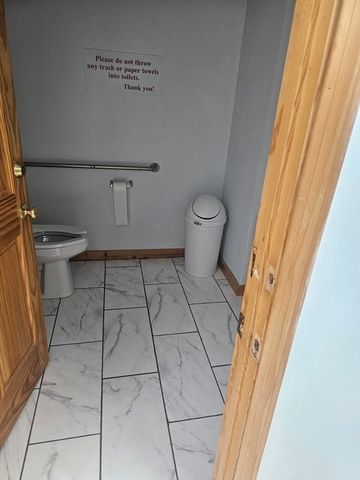 820 North Main Street, Fall River, MA 02720