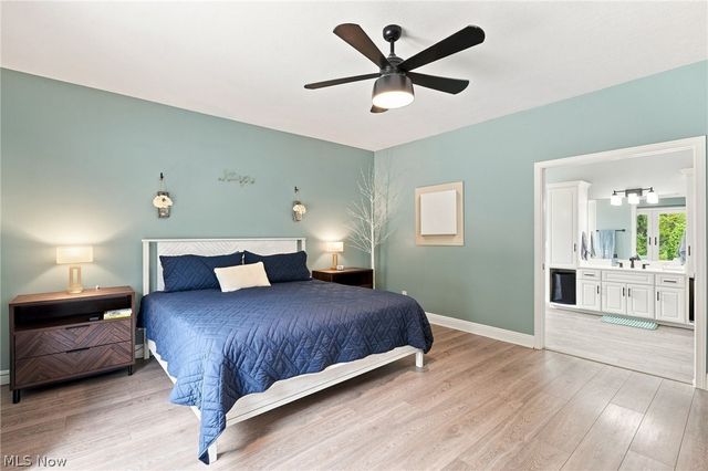 812 S Prospect Avenue, Hartville, OH 44632